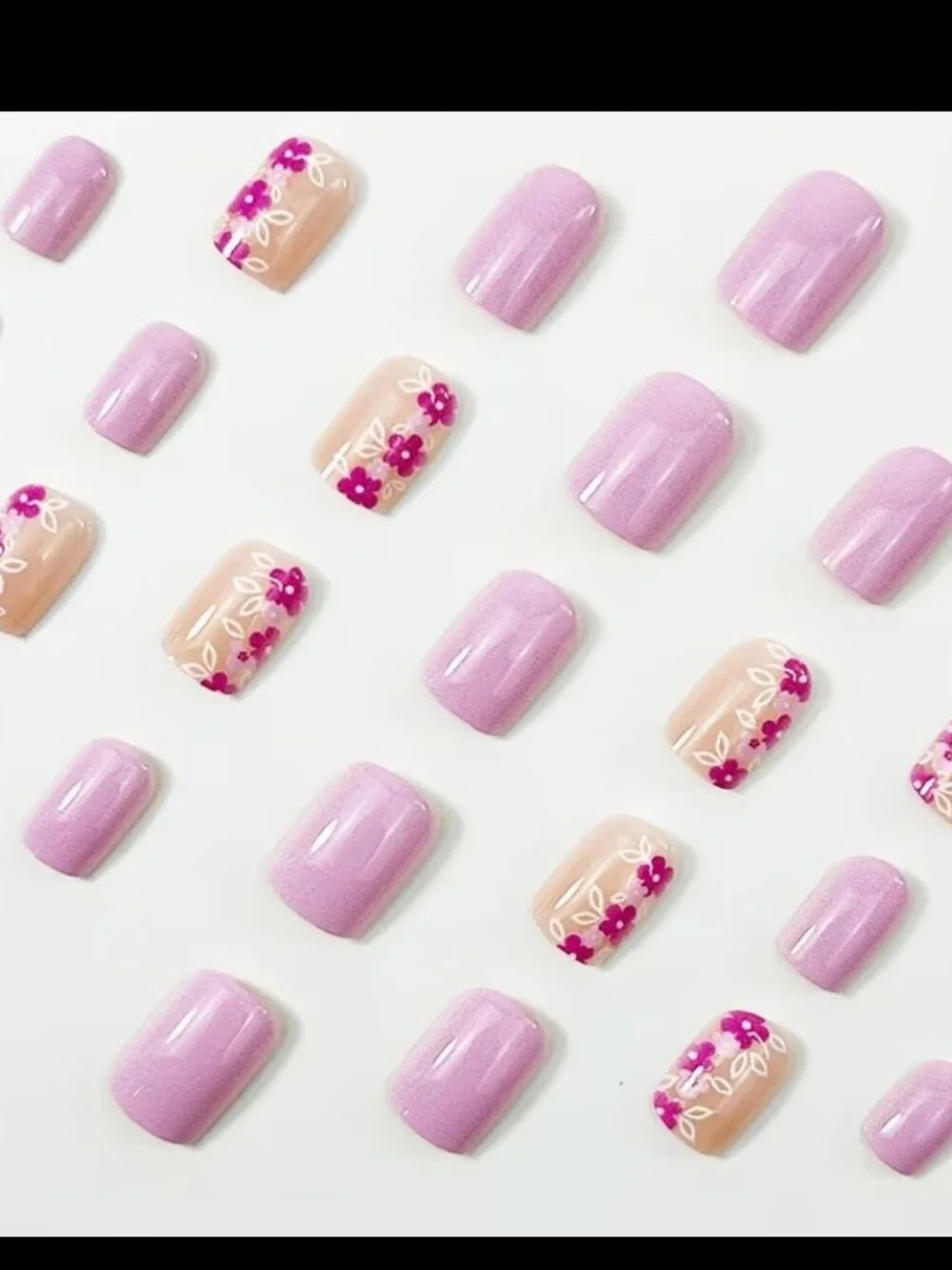 🔥3/$21 Delicate Pink Floral Press On Nails